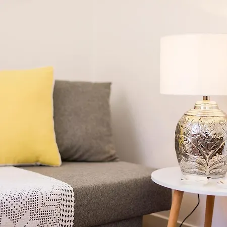 Spacious Alfama Duplex, By Timecooler *