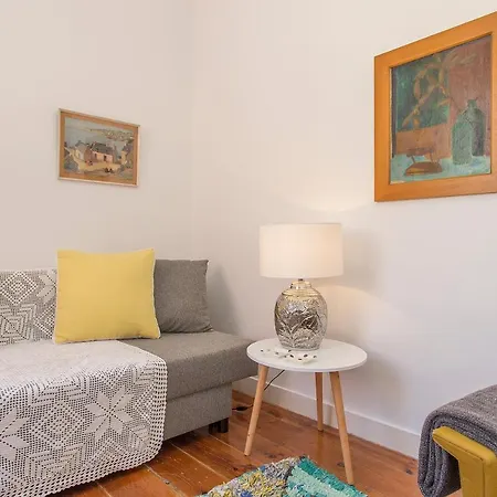 Апартаменти Spacious Alfama Duplex, By Timecooler *