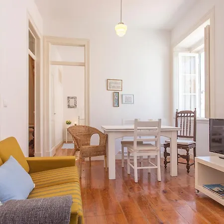 Spacious Alfama Duplex, By Timecooler Appartement