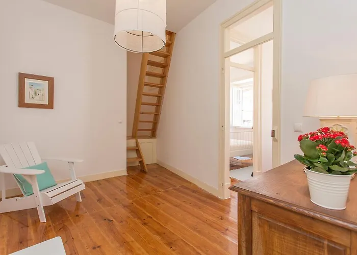 Spacious Alfama Duplex, By Timecooler Lisboa