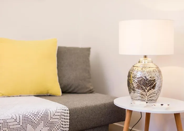 Spacious Alfama Duplex, By Timecooler *